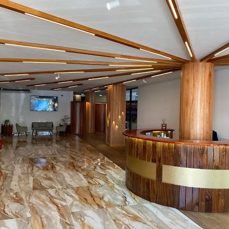 Murex Plaza Hotel & Suites Monrovia Kültér fotó