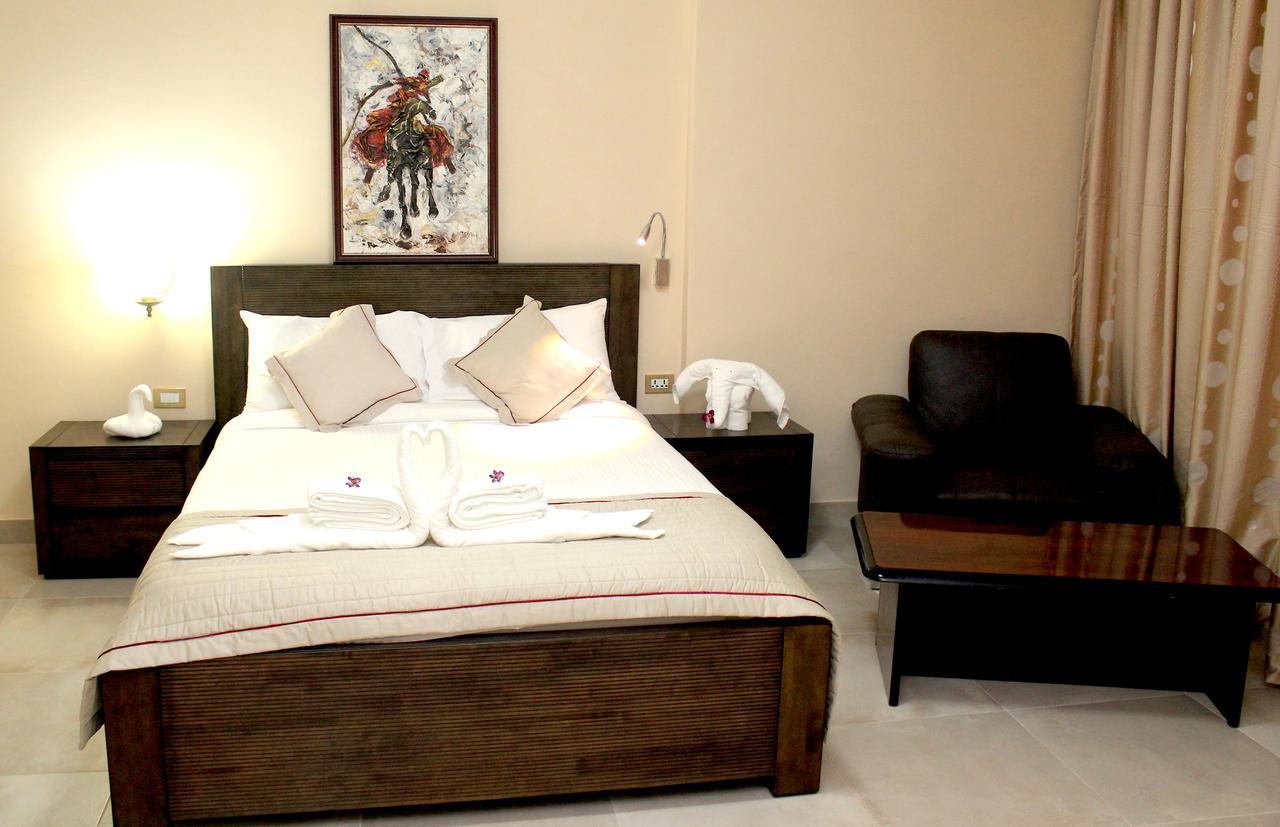 Murex Plaza Hotel & Suites Monrovia Kültér fotó