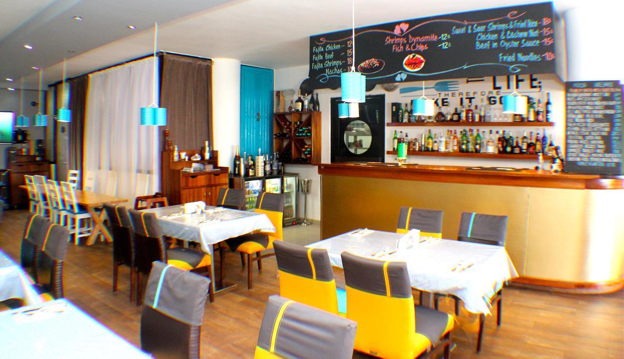 Murex Plaza Hotel & Suites Monrovia Kültér fotó