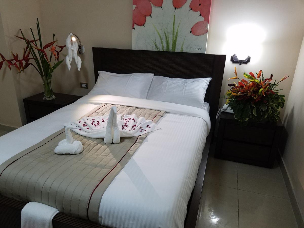 Murex Plaza Hotel & Suites Monrovia Kültér fotó