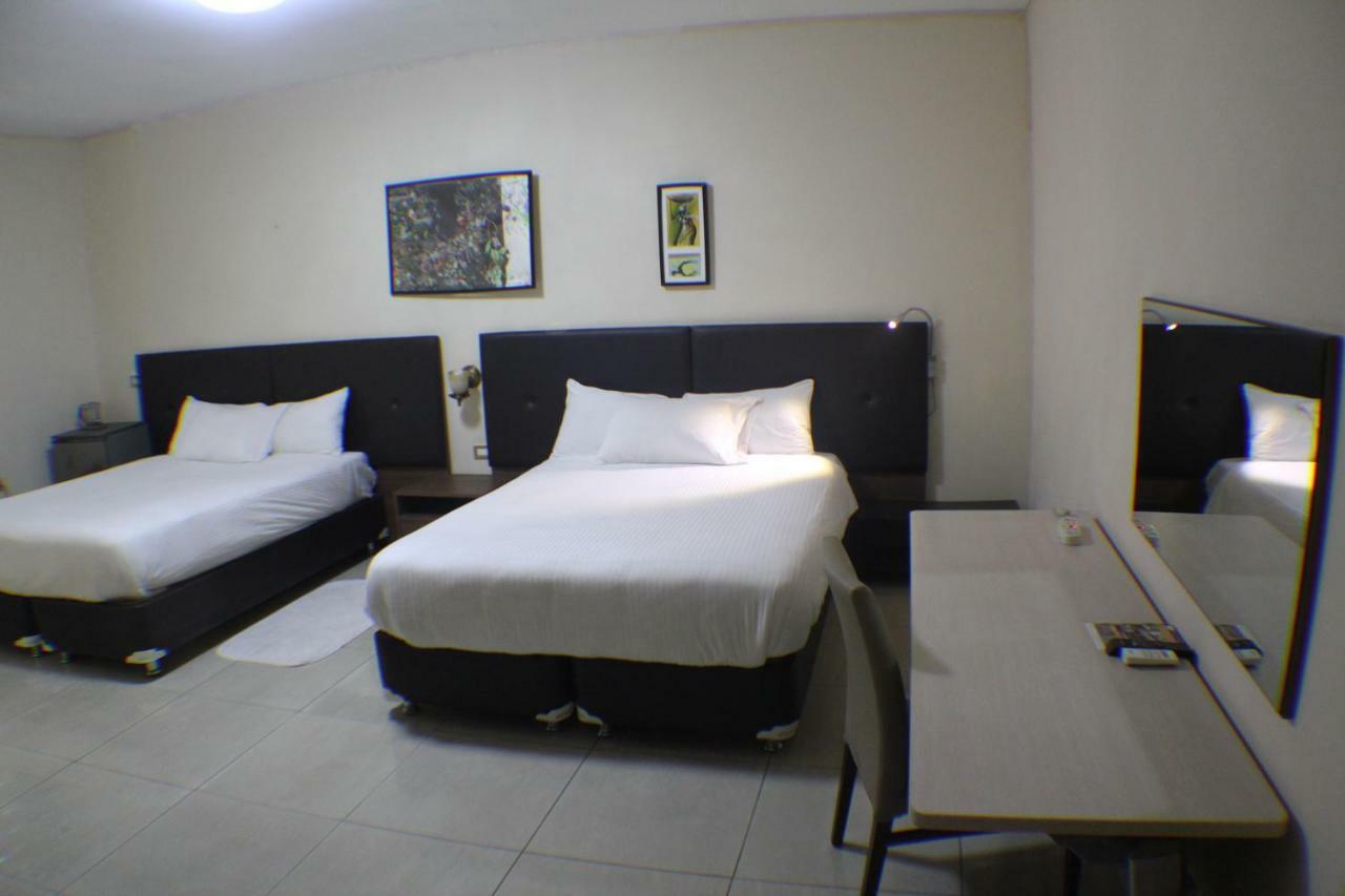 Murex Plaza Hotel & Suites Monrovia Kültér fotó