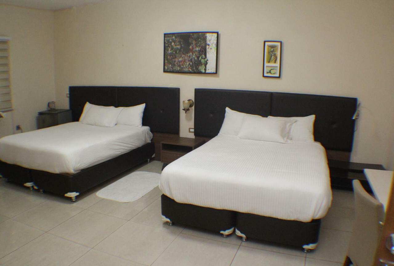 Murex Plaza Hotel & Suites Monrovia Kültér fotó